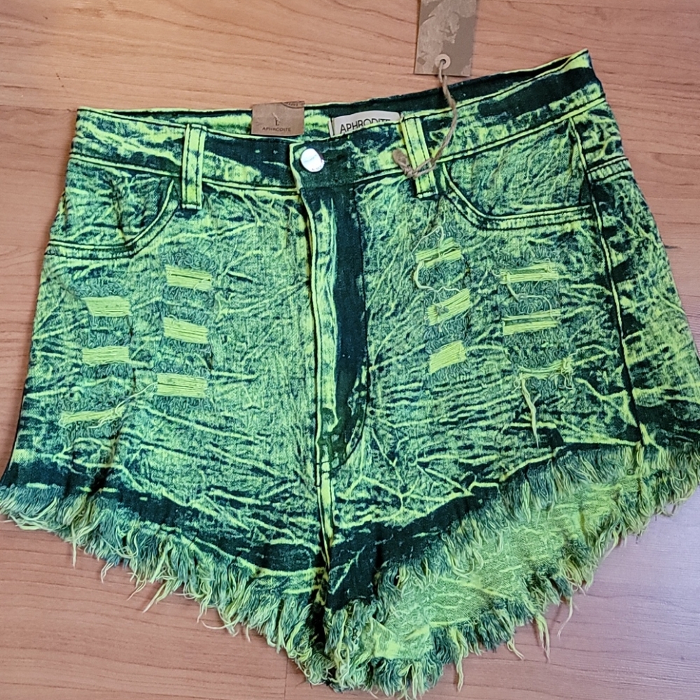 Aphrodite Shorts - image 2